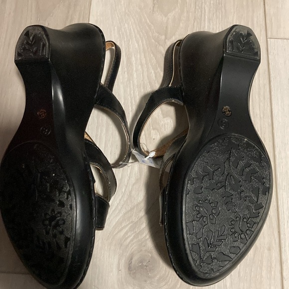 Black Strap Women’s Shoes by Strictly Comfort Sz 8 - Picture 5 of 5